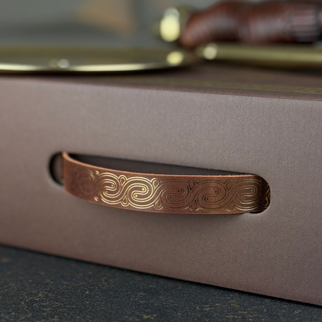 Кальян Sunpipe ODIN Трипільська Мадонна Brown 35 см